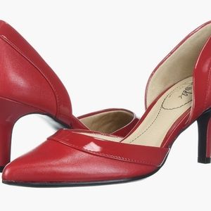 LifeStride Seldana Pumps